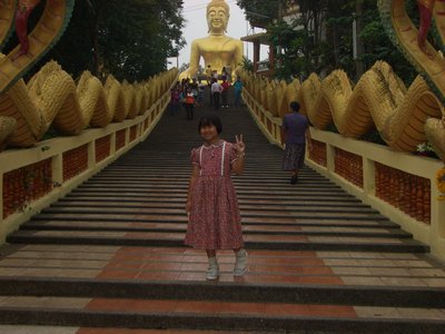 Trappene opp til tempelet.